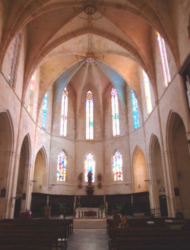 Interior de la Catedral de Ciudadela - Destino y Sabor