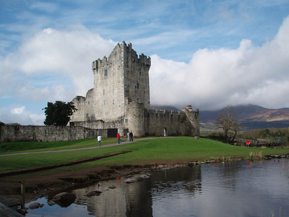 Castillo de Ross, junto al lago Leane, en el Condado de Kerry - Imagen de Viajerosblog