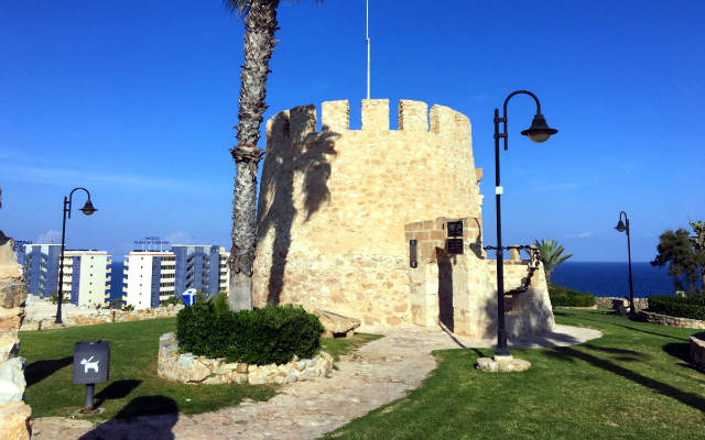 Torre vigía del Cabo Cervera - Imagen de Trover
