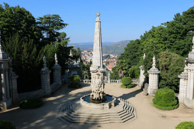 Obelisco del Santuario de Nuestra Señora de los Remedios - Destino y Sabor
