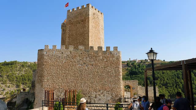 Castillo de Alcalá del Júcar - Destino y Sabor