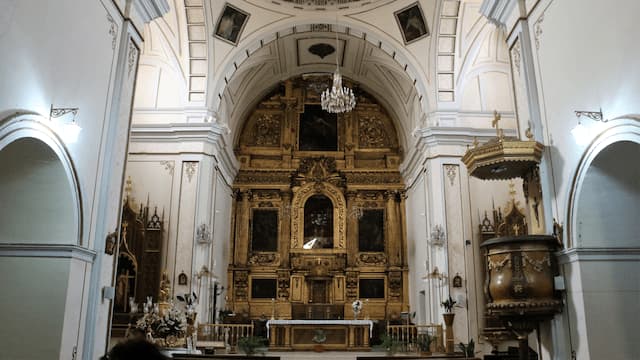 Interior de la Iglesia de las Carmelitas - Destino y Sabor