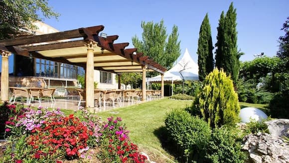 Hotel Montermoso de Aranda de Duero – jardín