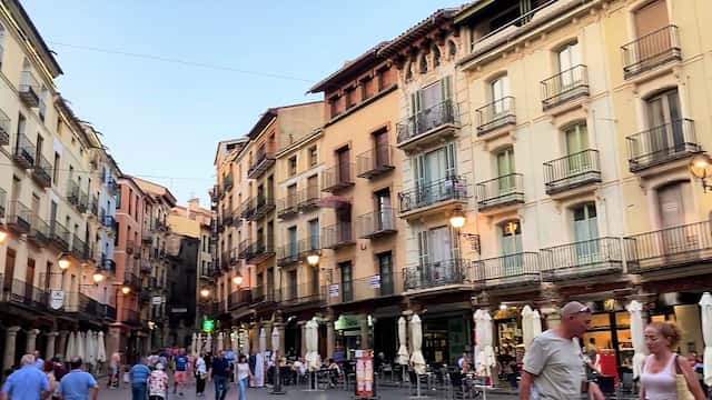 Plaza del Torico de Teruel - Destino y Sabor