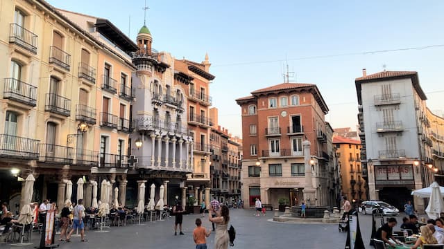 Plaza del Torico de Teruel - Destino y Sabor