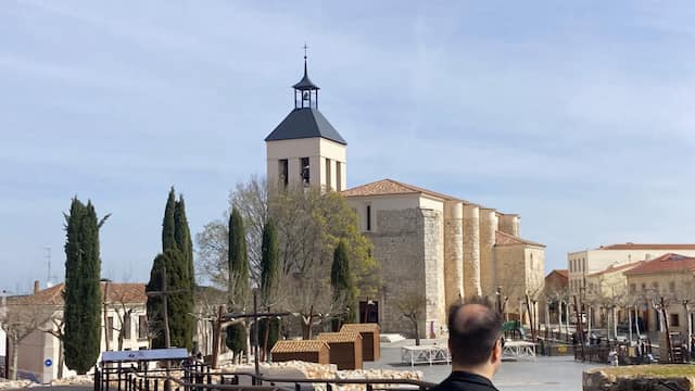 Portada de la Iglesia de San Andrés de Villarejo de Salvanés - Destino y Sabor
