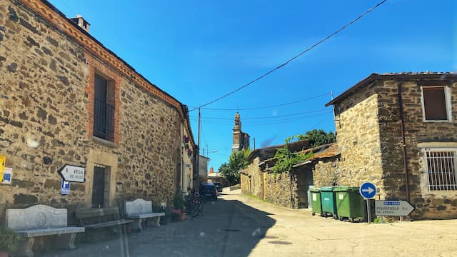 Calles de Figueruela de Abajo - Destino y Sabor