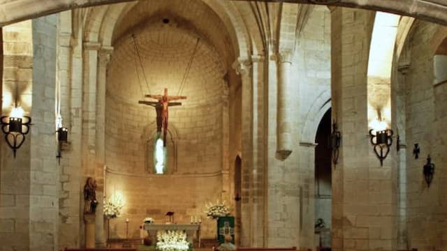 Interior de la Iglesia de San Bernabé - Imagen cc Wikipedia