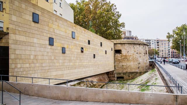 Muralla de Logroño - Imagen de LogroñoTurismo