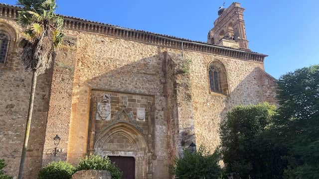 Iglesia de Santiago de Llerena - Destino y Sabor