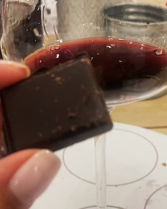 Chocolate y lavanda combinados con un vino de Ribera del Duero - Destino y Sabor