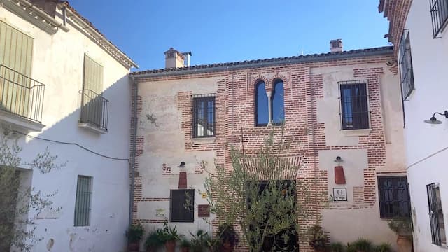 Fachada del Restaurante La Posada de Llerena - Destino y Sabor