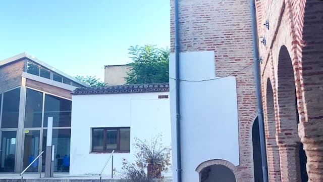 Patio del Edificio del Palacio de los Zapata - Destino y Sabor