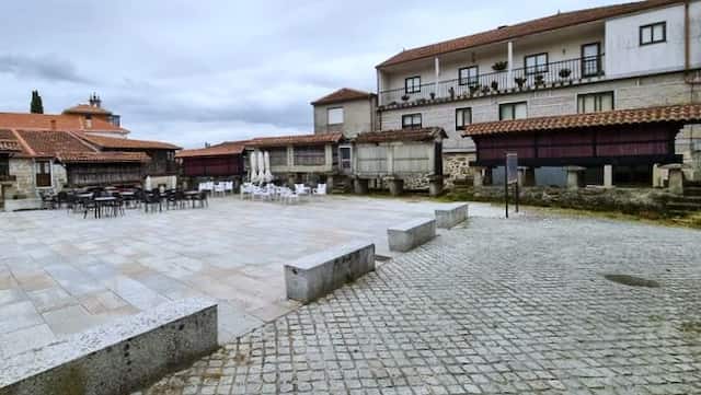 Plaza de Congosto, parroquia de Rairiz de Veiga - Imagen de Santi M. Amil
